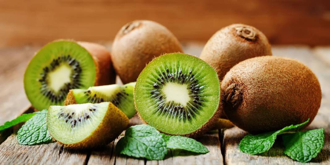 Limonu, portakalı solladı, C vitamini şampiyonu oldu! Duyan şaşırıyor: En fazla C vitamini bu meyvede 4